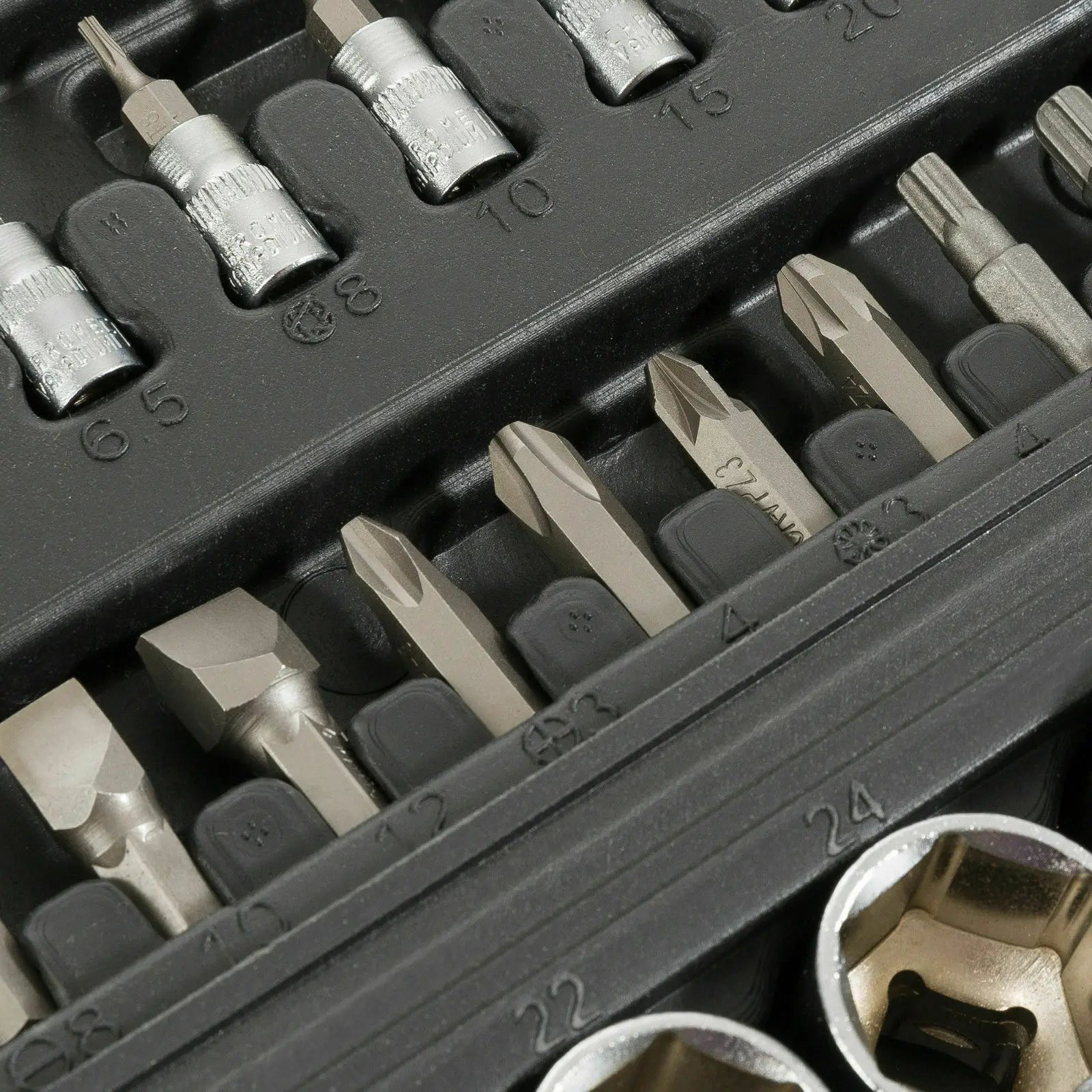 Tool Case 108 Pieces Ratch 1/2" 1/4" Mannesmann Type Suitcase